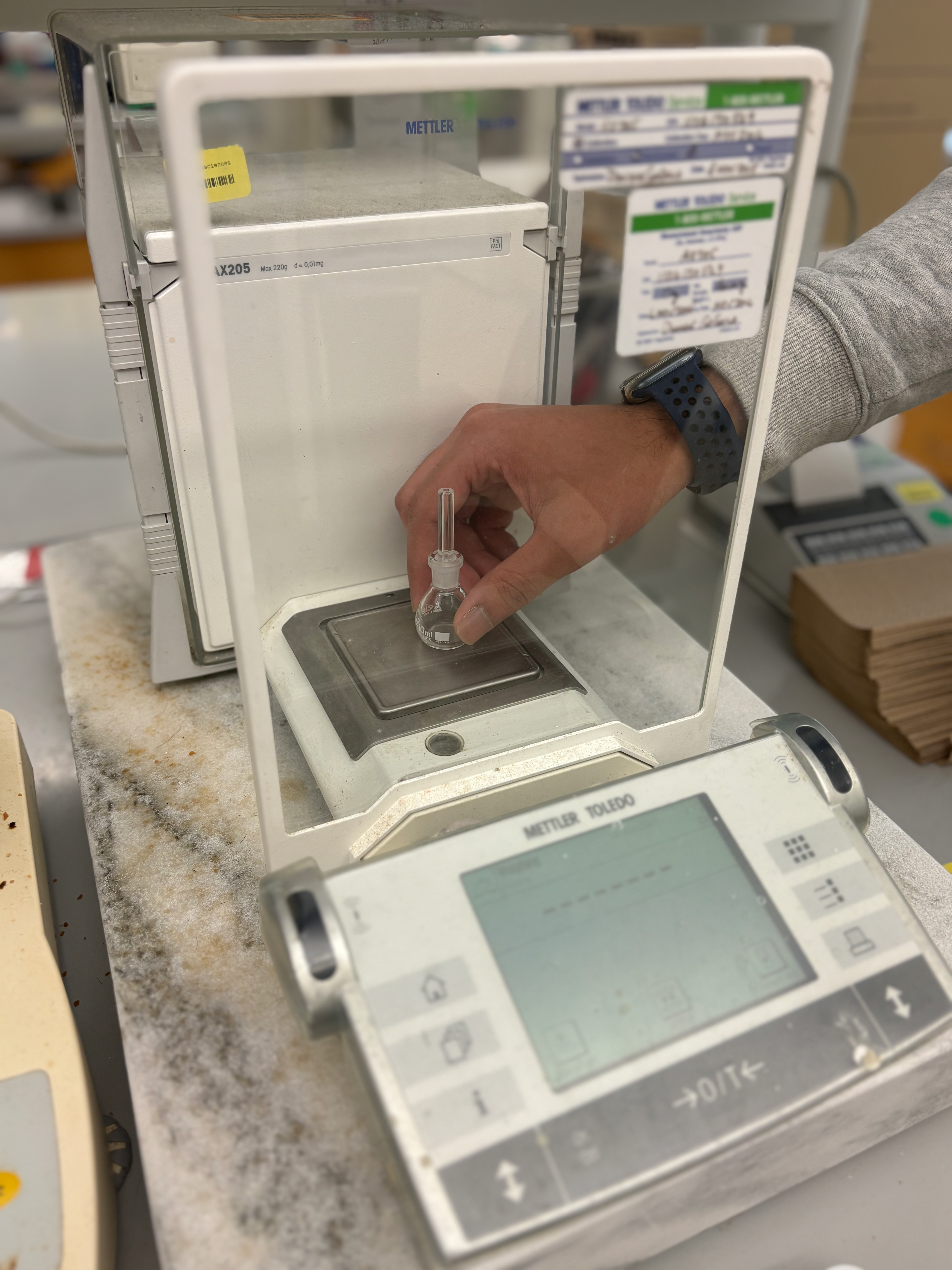 Density and specific gravity measurement equipment for agrochemical testing